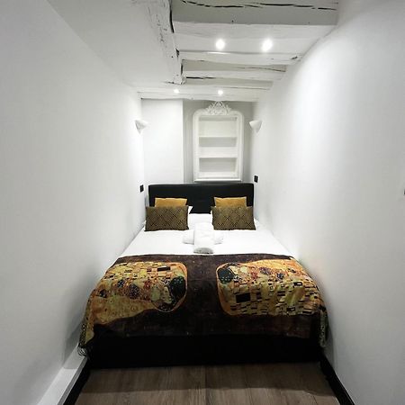 Appartamento Urban Flat 175 - Loft St Denis Parigi Esterno foto