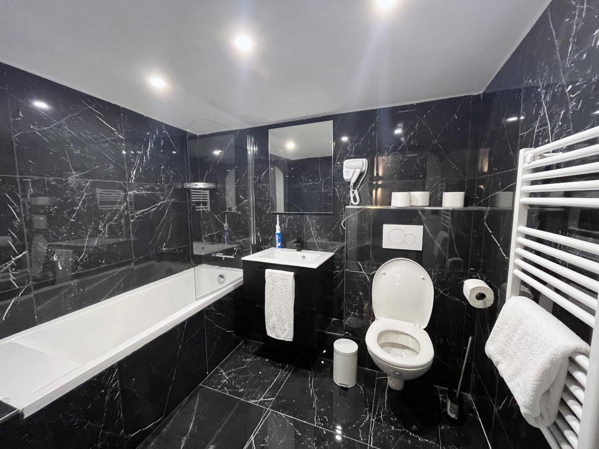 Appartamento Urban Flat 175 - Loft St Denis Parigi Esterno foto